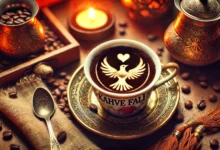 Kahve Falında Kuşun Üstünde Kalp